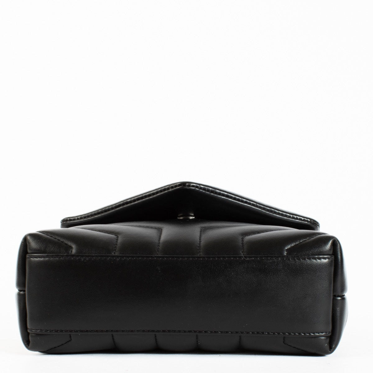 authentic preloved Saint Laurent black loulou Crossbody on Labellov.com