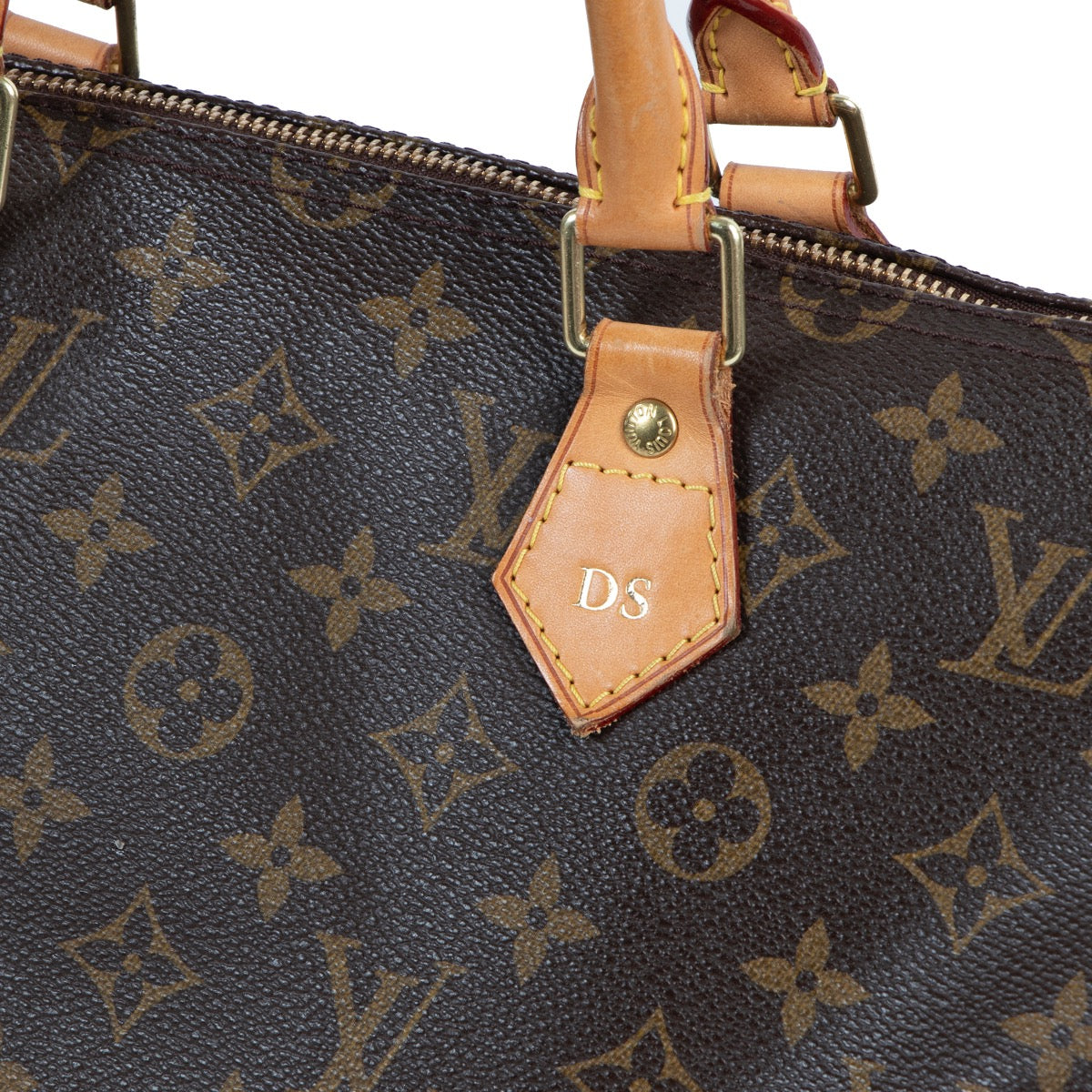 Shop safe online at Labellov in Antwerp this 100% authentic second hand Louis Vuitton Speedy 35 Monogram Canvas