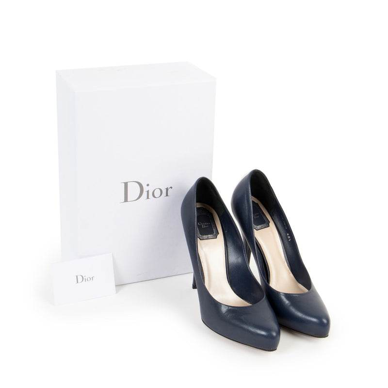 Shop second hand Christian Dior Blue Leather Concealed Platform Pumps at Labellov