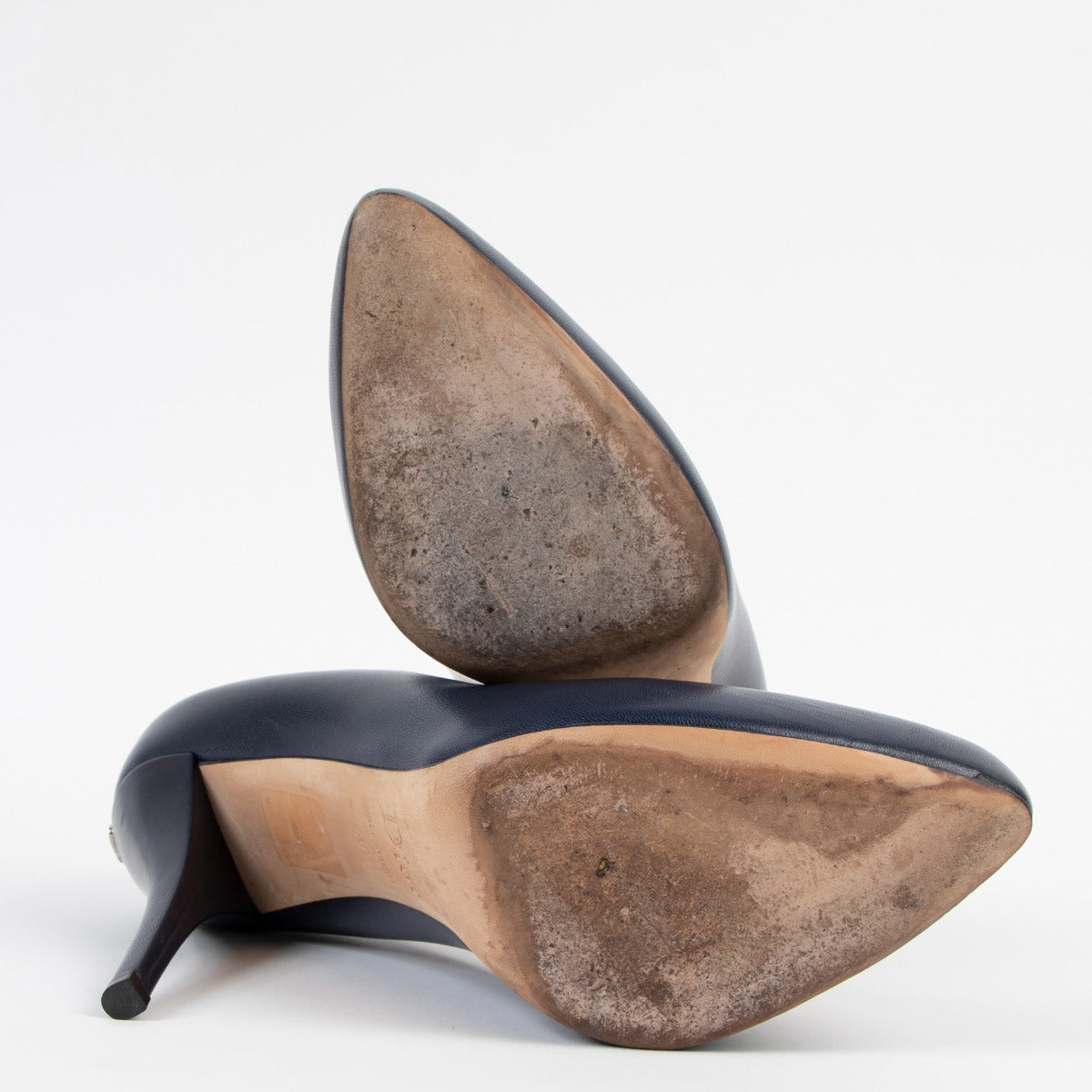 Shop second hand Christian Dior Blue Leather Concealed Platform Pumps at Labellov