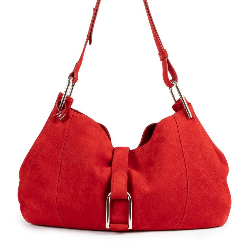 Buy online an authentic second hand Delvaux Red Nubuck Chablis Shoulder Bag in good condition at Labellov in Antwerp.