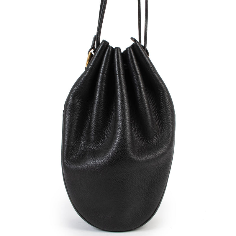 Shop safe online 100% authentic Second hand Delvaux Tabarin Navy Blue Bucket Bag at Labellov in Antwerp