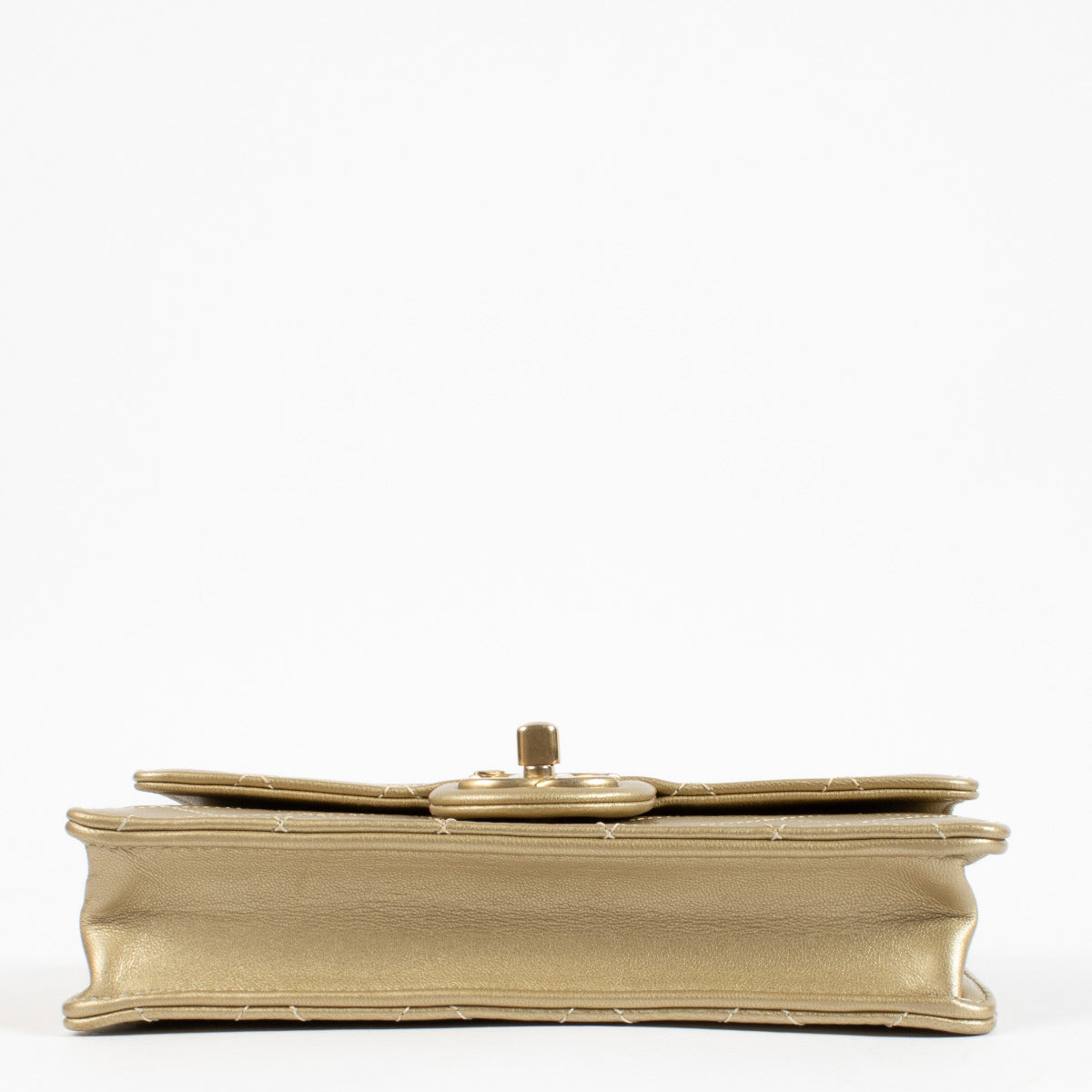 Chanel goud gewatteerd leer Small Chic Pearls Flap tas