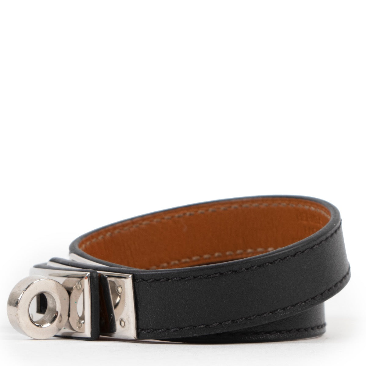 Shop safe online at Labellov in Antwerp this 100% authentic second hand Hermès Black Kelly Double Tour Bracelet