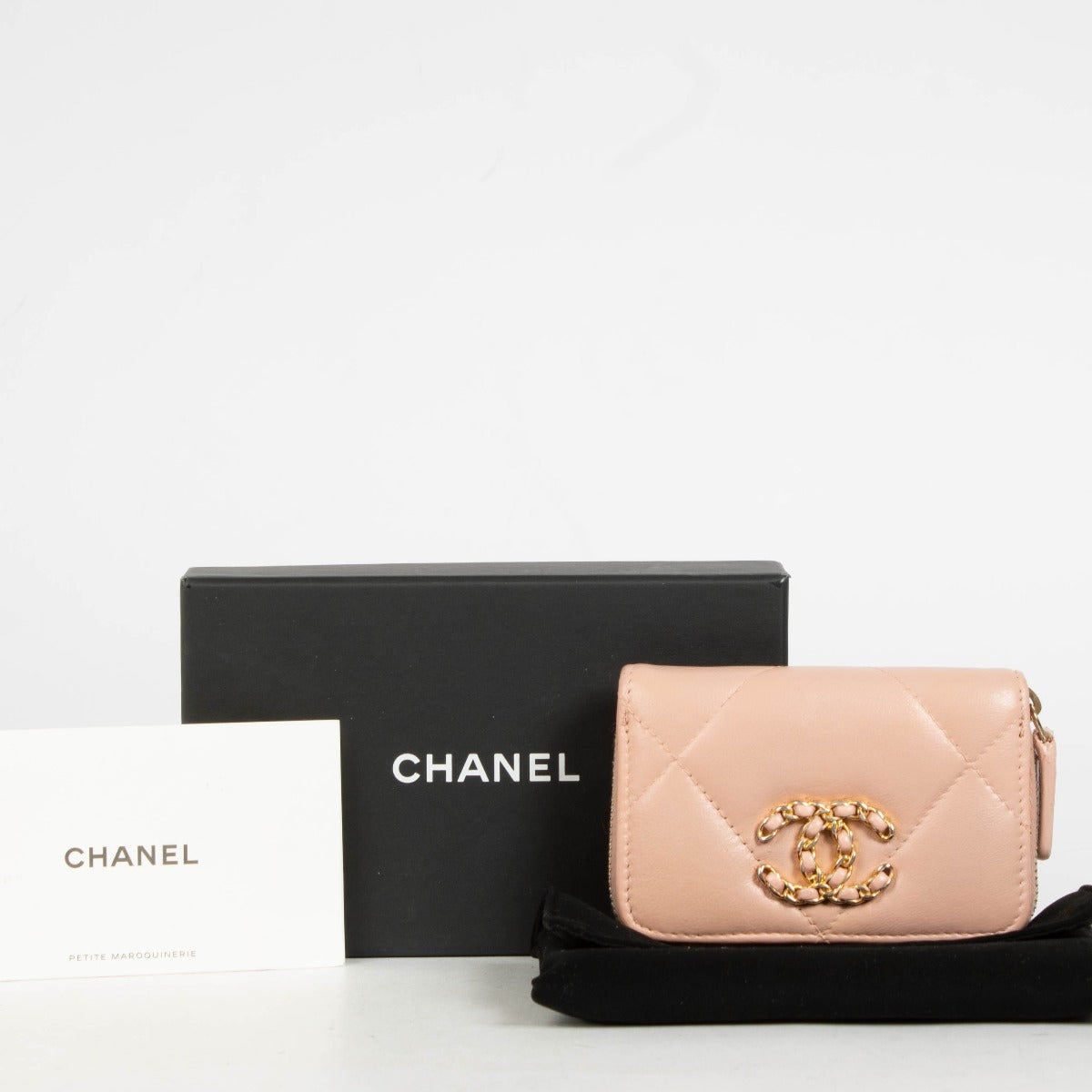Shop this authentic Chanel Pink Wallet pre-loved on Labellov.com