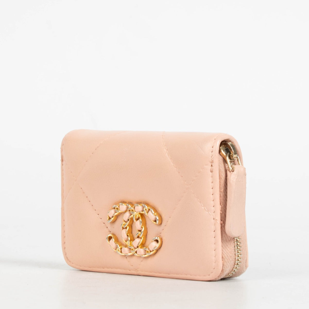 Shop this authentic Chanel Pink Wallet pre-loved on Labellov.com