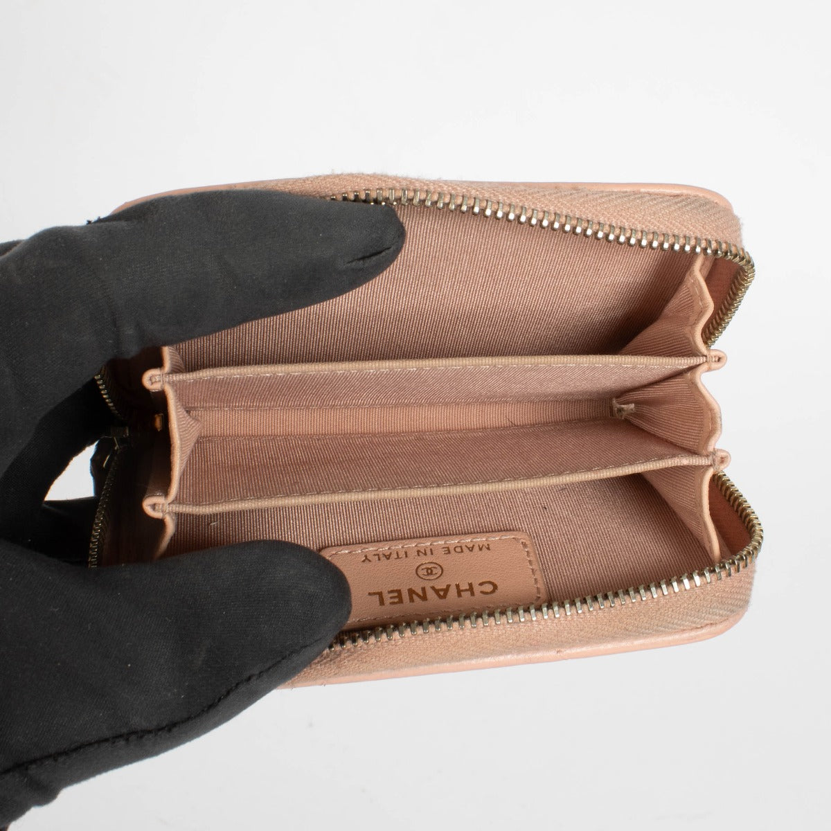 Shop this authentic Chanel Pink Wallet pre-loved on Labellov.com