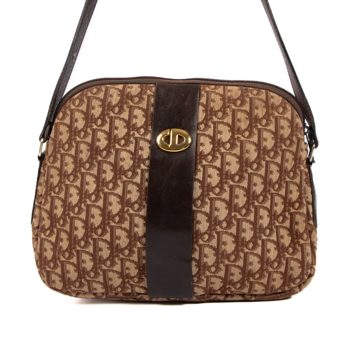 Shop 100% authentic second-hand Christian Dior Monogram Crossbody on Labellov.com
