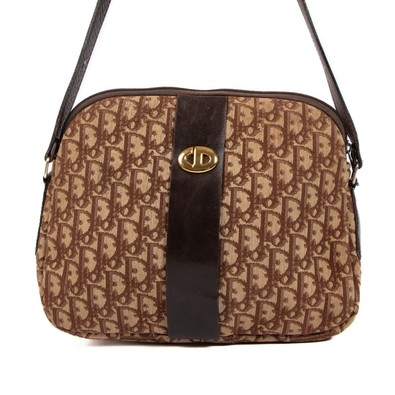 Shop 100% authentic second-hand Christian Dior Monogram Crossbody on Labellov.com
