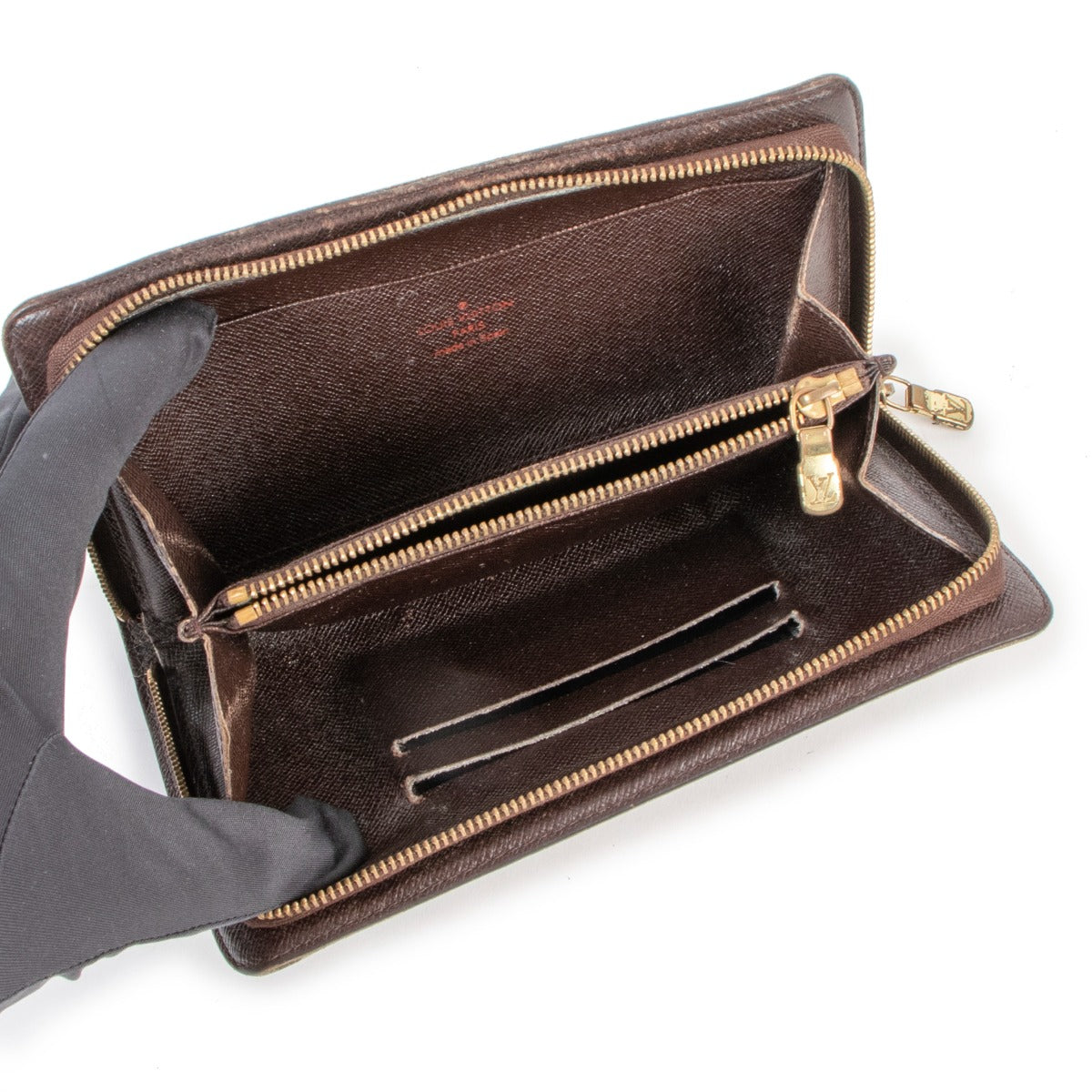 Second hand Vintage Louis Vuitton 2002 Zippy Wallet Damier Ebene at Labellov.com