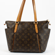 Louis Vuitton Monogram Shoulder bag