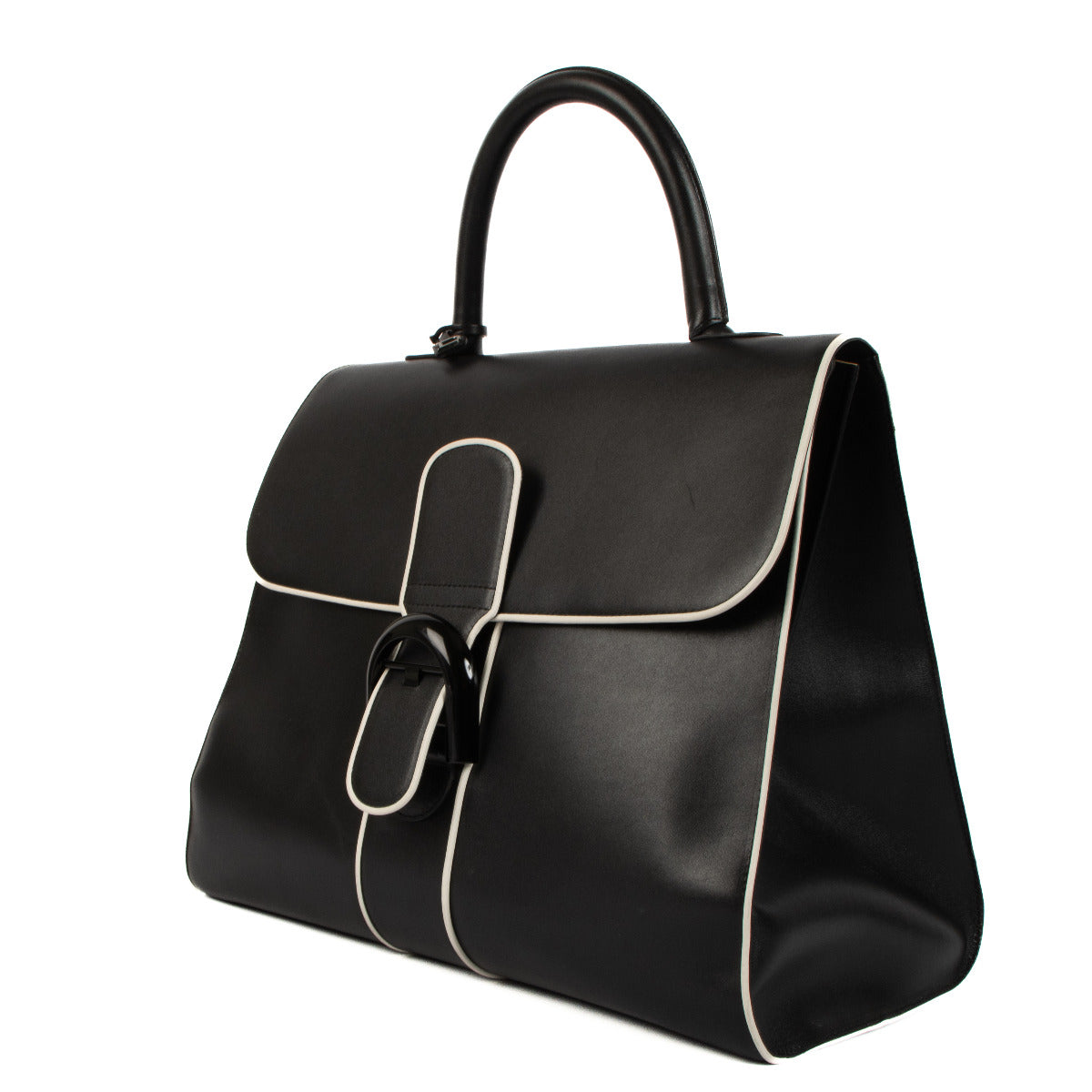 Koop en verkoop uw authentieke designer tassen aan de beste prijs bij Labellov tweedehands luxe in Antwerpen.