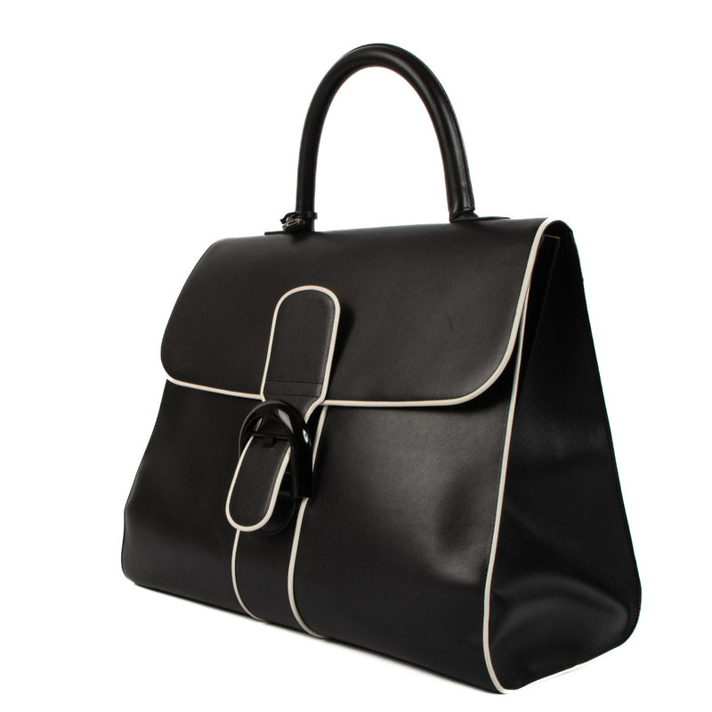 Koop en verkoop uw authentieke designer tassen aan de beste prijs bij Labellov tweedehands luxe in Antwerpen.