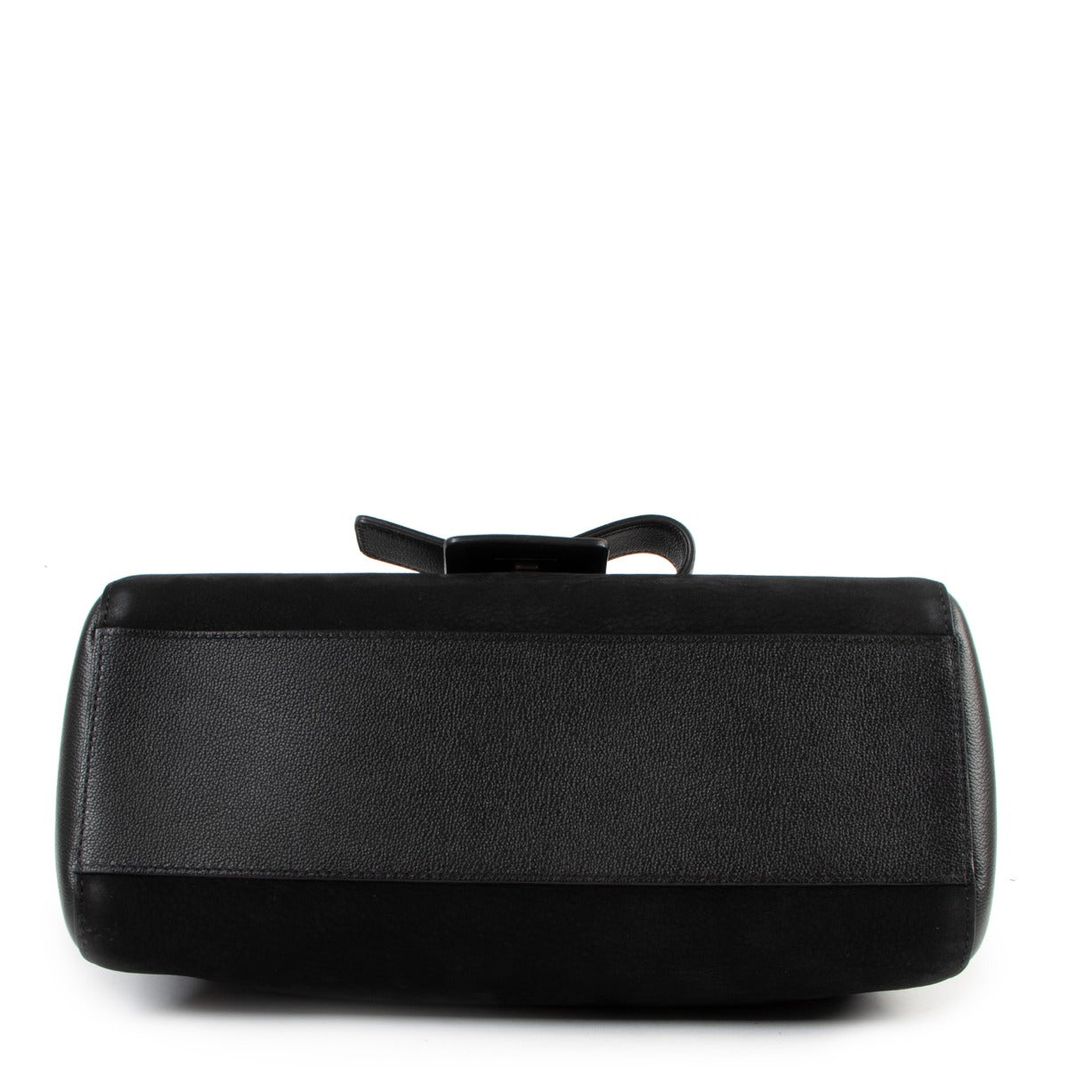 Second hand Delvaux Simplissime City Black Nubuck Shoulder Bag at Labellov