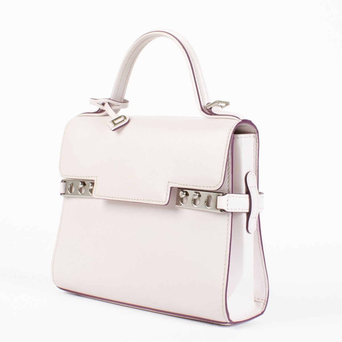Authentic pre-loved Delvaux Silk Pink Silky Calf Tempête Small on Labellov.com