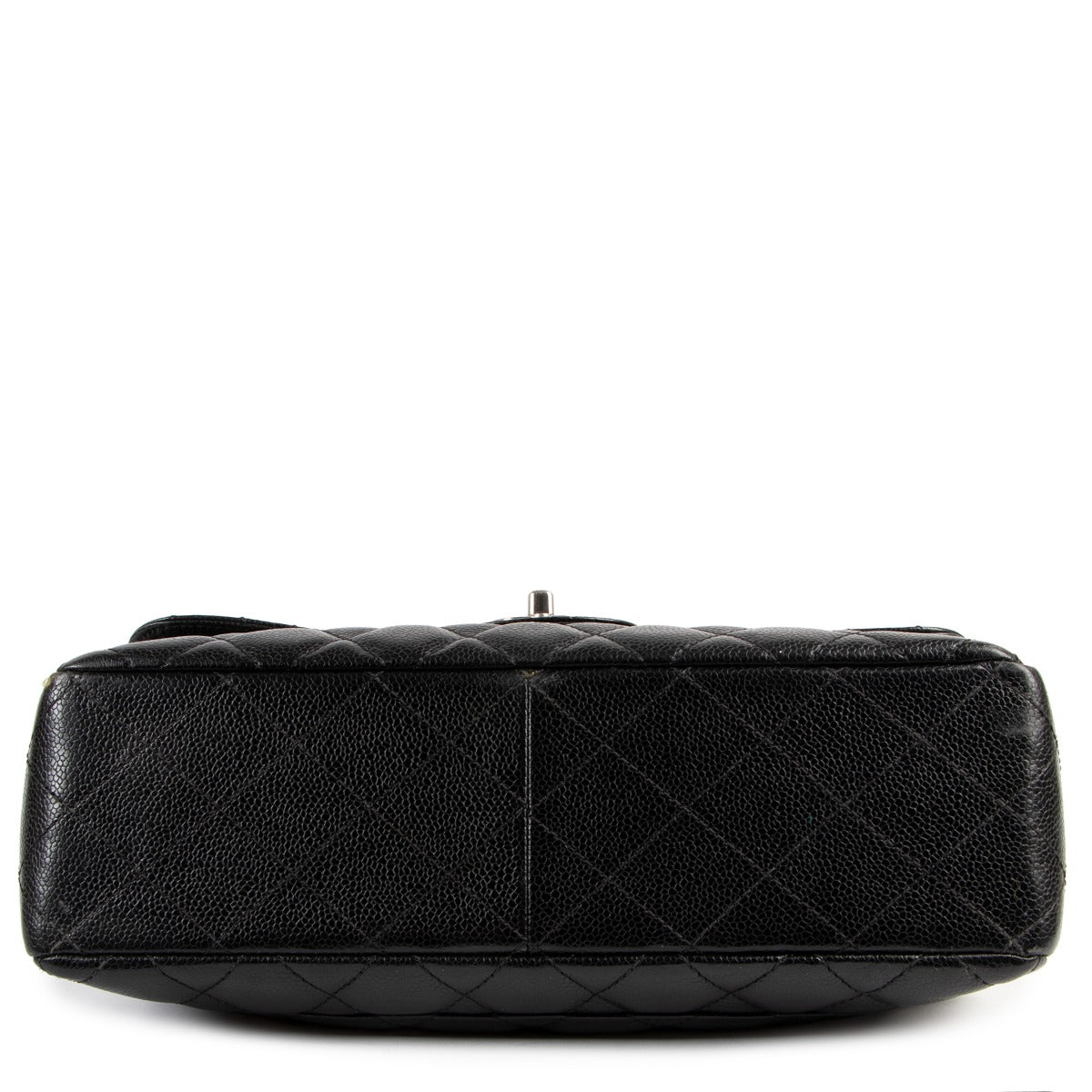 Buy online an authentic second hand Chanel Black Caviar Single Jumbo Classic Flap Bag in very good condition at Labellov in Antwerp.