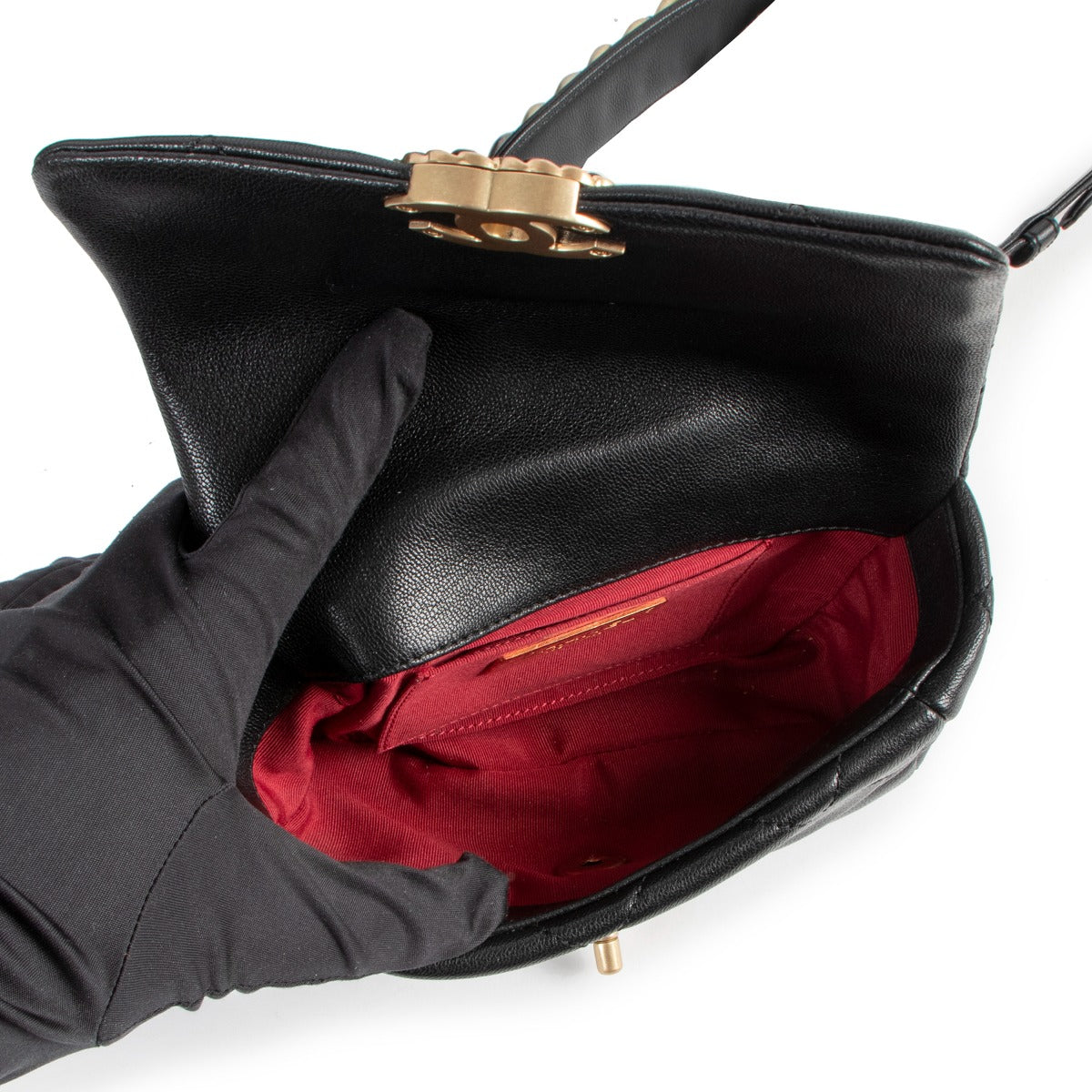 Chanel Cruise 2020 Black Lambskin 19 Waist Bag, Chanel second hand Cruise 2020 Black Lambskin 19 Waist Bag, Chanel preloved Cruise 2020 Black Lambskin 19 Waist Bag, Chanel Black 19 Waist Bag, Chanel second hand Black Lambskin 19 Waist Bag