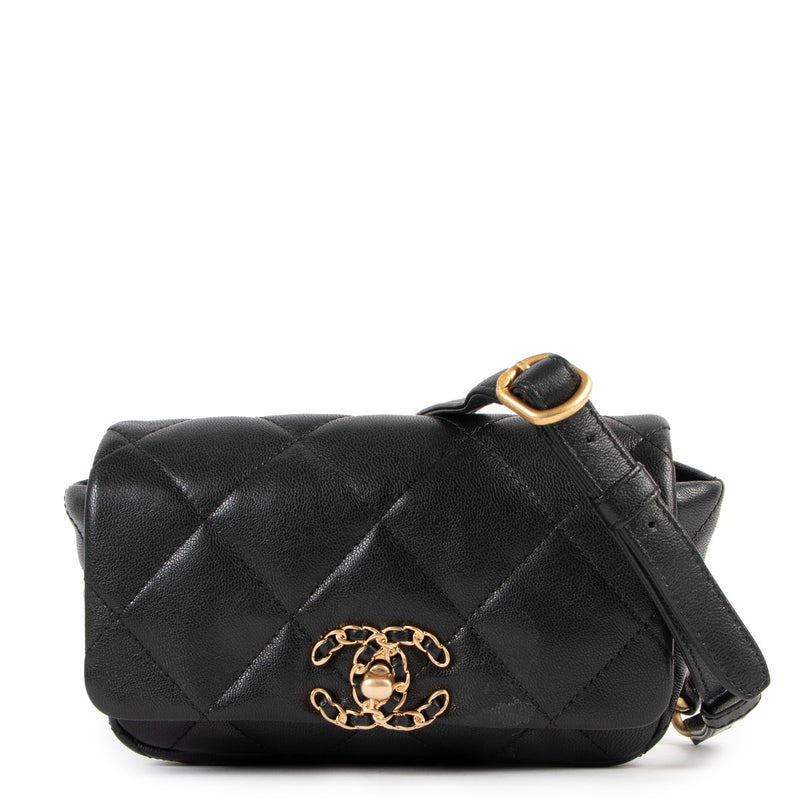 Chanel Cruise 2020 Black Lambskin 19 Waist Bag, Chanel second hand Cruise 2020 Black Lambskin 19 Waist Bag, Chanel preloved Cruise 2020 Black Lambskin 19 Waist Bag, Chanel Black 19 Waist Bag, Chanel second hand Black Lambskin 19 Waist Bag
