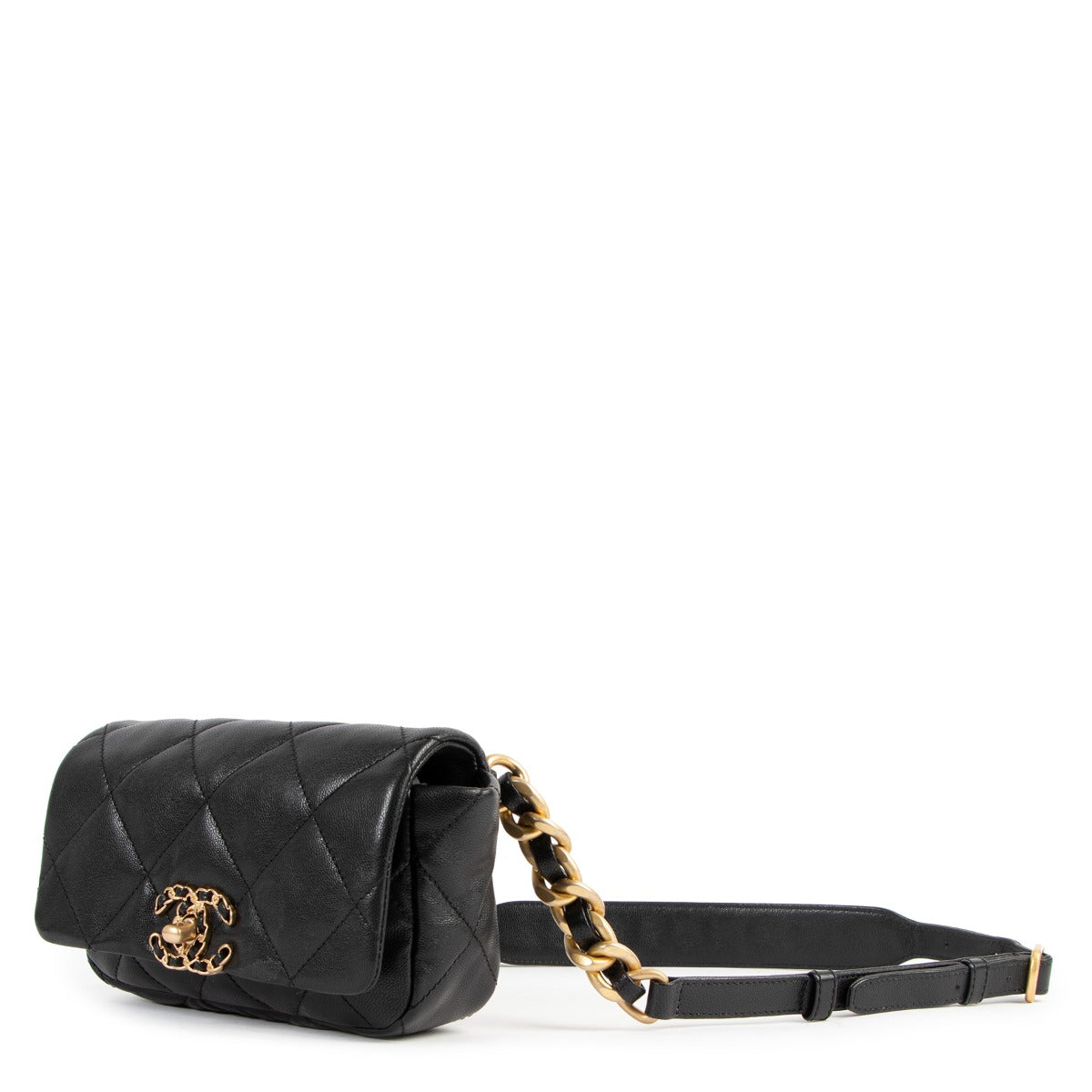 Chanel Cruise 2020 Black Lambskin 19 Waist Bag, Chanel second hand Cruise 2020 Black Lambskin 19 Waist Bag, Chanel preloved Cruise 2020 Black Lambskin 19 Waist Bag, Chanel Black 19 Waist Bag, Chanel second hand Black Lambskin 19 Waist Bag