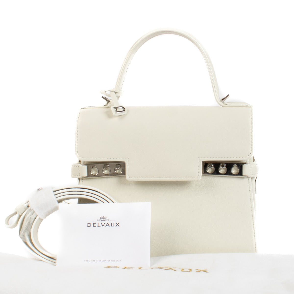 Shop safe online at Labellov in Antwerp and Knokke this 100% authentic second hand Delvaux Ivory Calf Souple Tempête PM