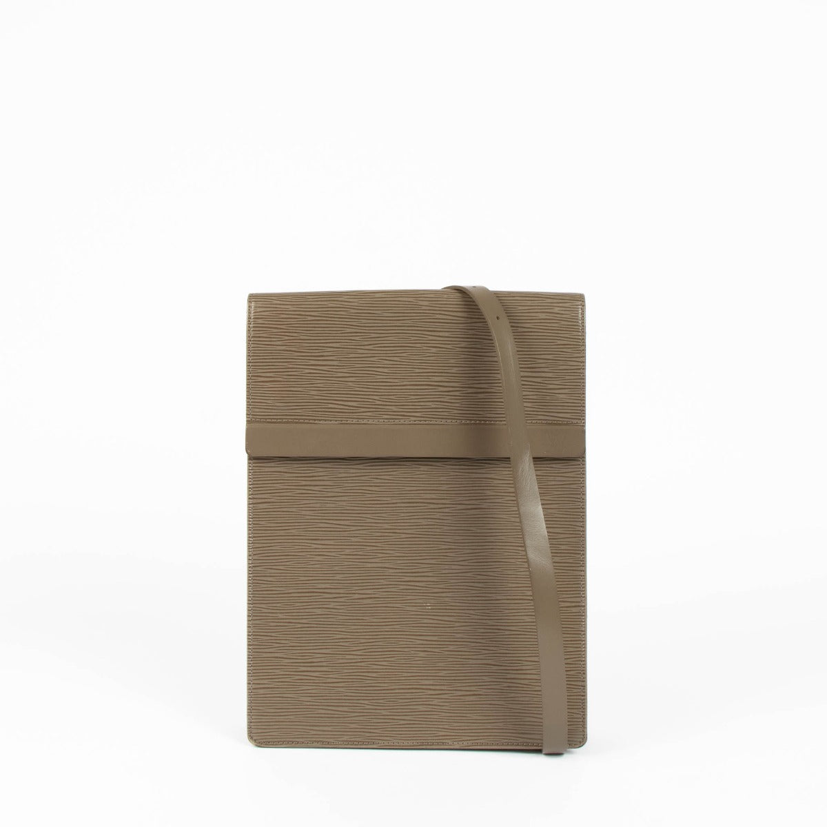 Shop the authentic Louis Vuitton Beige Epi Ramatuelle Crossbody Bag second hand on Labellov.com