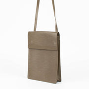 Shop the authentic Louis Vuitton Beige Epi Ramatuelle Crossbody Bag second hand on Labellov.com
