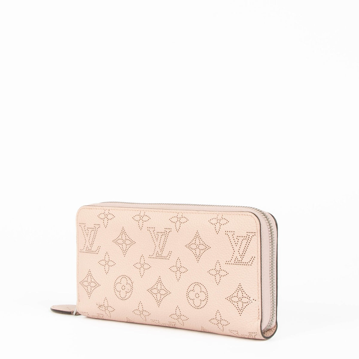 Shop the authentic Louis Vuitton Pink Mahina Zippy Wallet second hand on Labellov.com