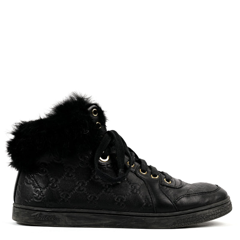 Buy verified second-hand Gucci Black Leather Sneakers in Size 39 in good condition at Labellov Antwerp.