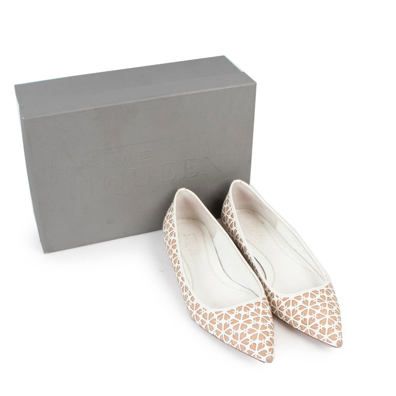 Shop now for your pre-loved, 100% authentic Alexander Mcqueen White Eggsiln Laser Cut Flats - Size 40 at Labellov in Antwerp