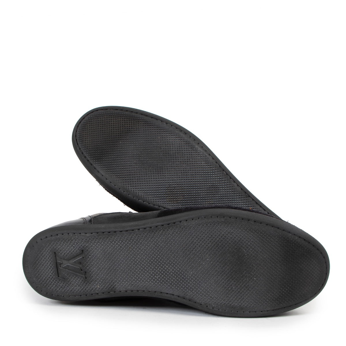 Shop now for your pre-loved, 100% authentic Louis Vuitton sneakers, at Labellov.