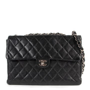 Shop safe online at Labellov in Antwerp this 100% authentic second hand Chanel Black Quilted Caviar Leather Shoulder Bag