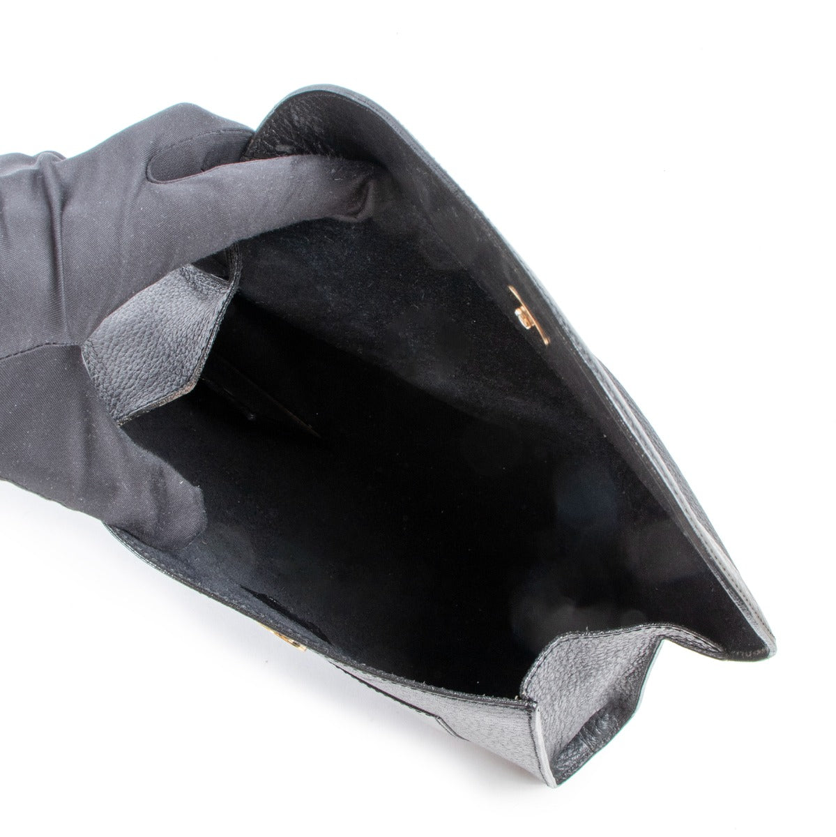Buy authentic second hand Delvaux grained leather Black Clutch in good condition at Labellov in Antwerp.