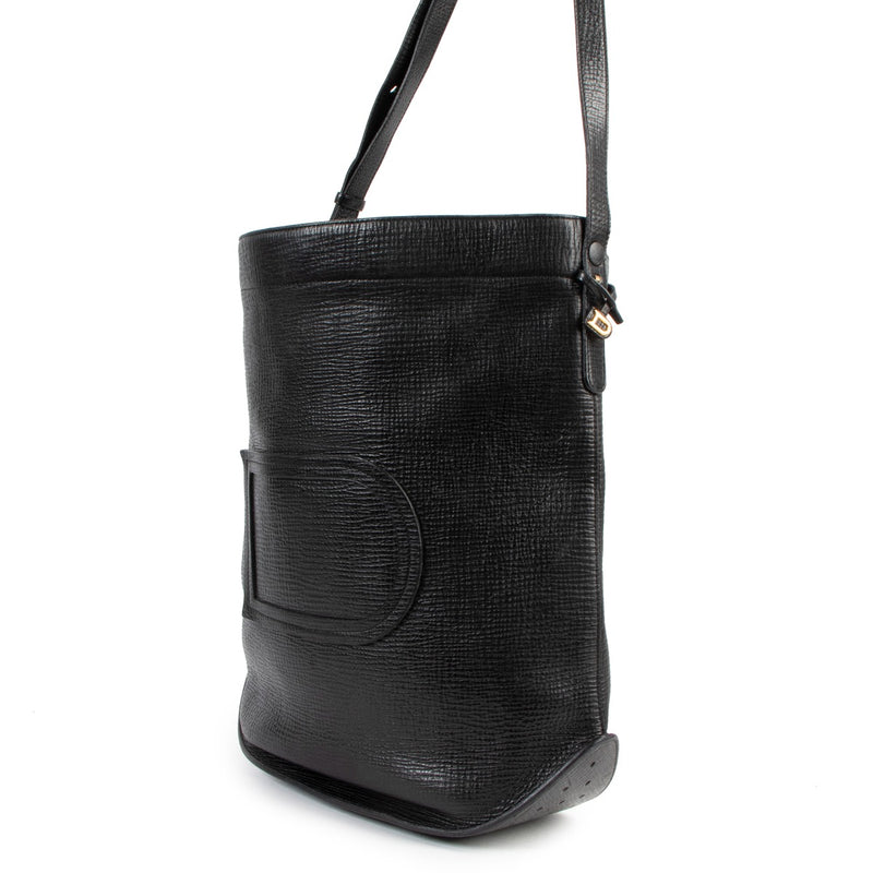Buy an authentic second hand Delvaux Black Leather Le Pin Crossbody in very good condition at Labellov.