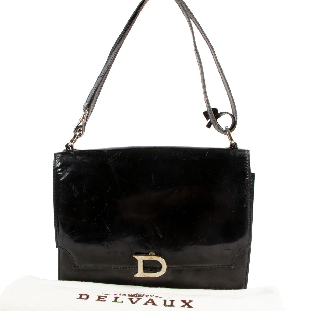 Buy authentic second hand Delvaux Black Patent Leather Shoulder Bag in good condition at Labellov in Antwerp.