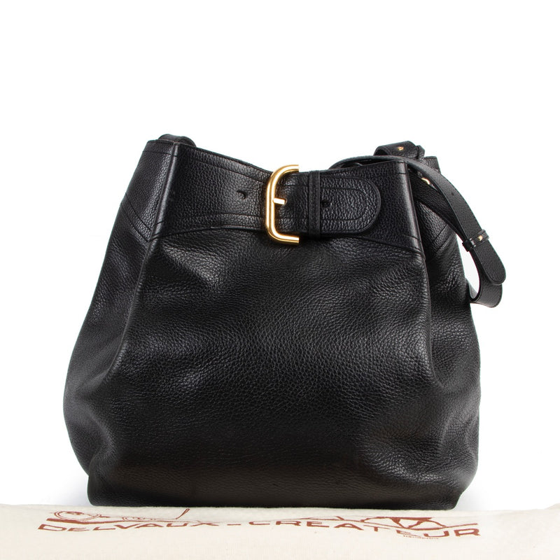 Shop safe online at Labellov in Antwerp this 100% authentic second hand Delvaux Black Nomade Crossbody Bag