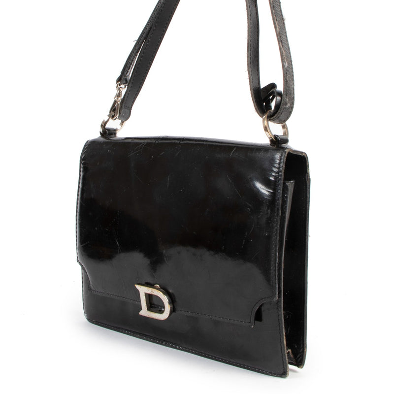 Buy authentic second hand Delvaux Black Patent Leather Shoulder Bag in good condition at Labellov in Antwerp.
