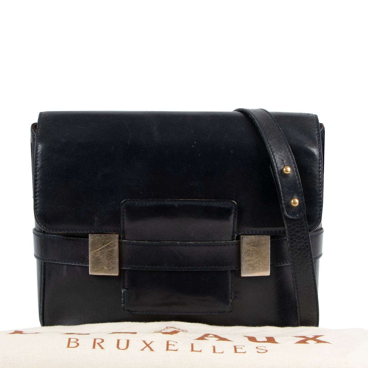Buy an authentic second hand Delvaux Vintage Blue Boxcalf Madame Crossbody in pre-loved condition at Labellov