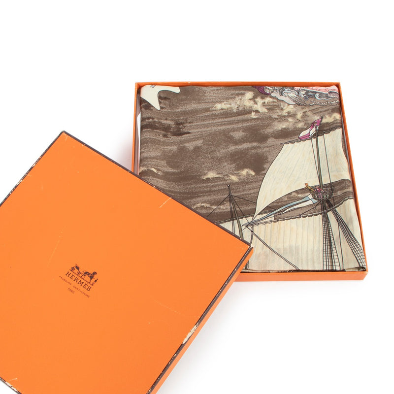 Shop now for your pre-loved, 100% authentic Hermès 'Christophe Colomb découvre l'Amérique' Carré 90 Silk Scarf, at Labellov.