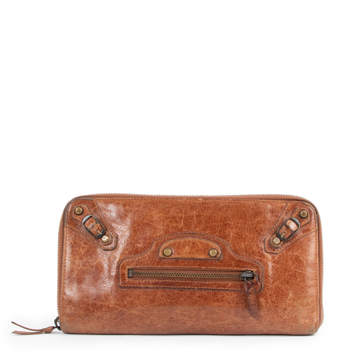 Shop safe online at Labellov in Antwerp this 100% authentic second hand Balenciaga Camel City Wallet