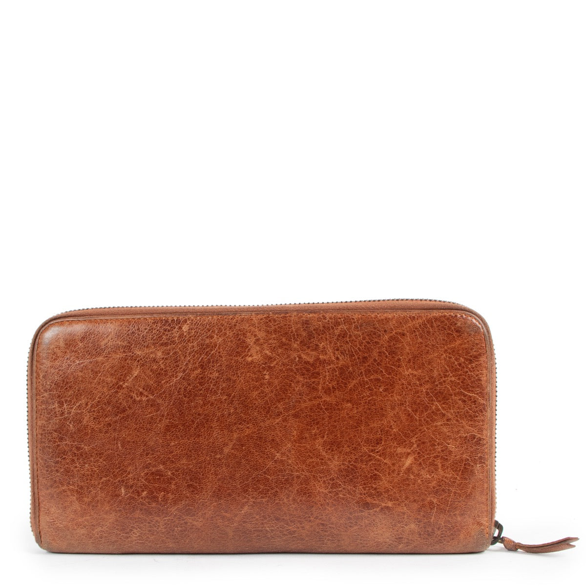 Shop safe online at Labellov in Antwerp this 100% authentic second hand Balenciaga Camel City Wallet