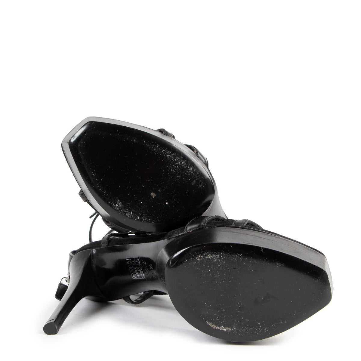 Buy authentic second hand Gucci Calfskin Suede Daryl Cage Black Sandals - Size 38,5 in good condition at Labellov in Antwerp.