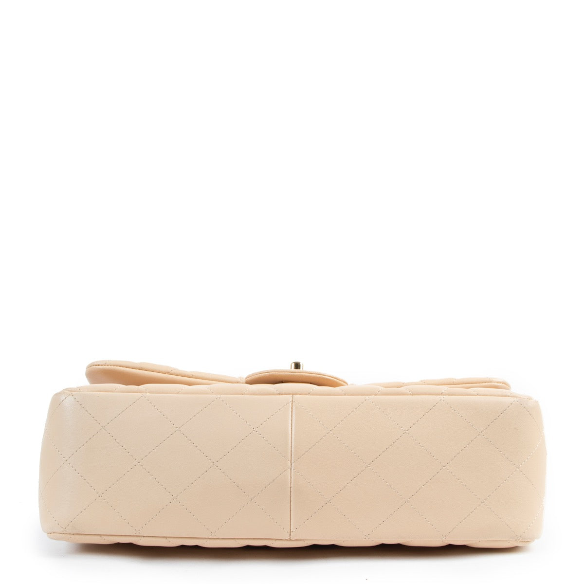 Shop safe online at Labellov in Antwerp this 100% authentic second hand Chanel Beige Classic Jumbo Flap Bag