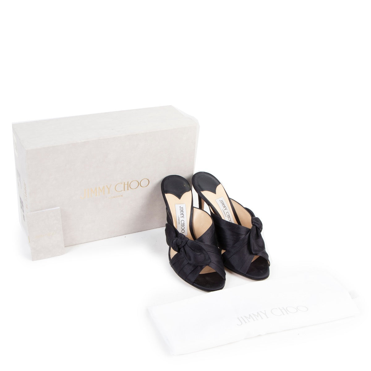 Shop safe online at Labellov in Antwerp this 100% authentic second hand Jimmy Choo Blue Silk Heels - Size 37,5