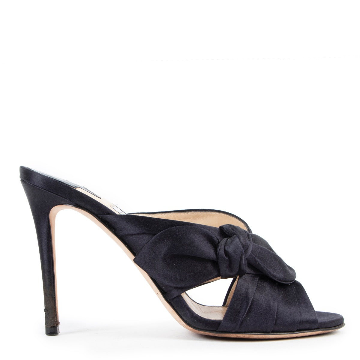 Shop safe online at Labellov in Antwerp this 100% authentic second hand Jimmy Choo Blue Silk Heels - Size 37,5