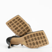 Authentic second-hand Bottega Veneta 90 Black Heels - Size 39 1/2 on labellov.com