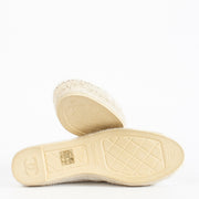 Authentic second-hand Chandel White Espadrilles Flats- Size 39 on labellov.com