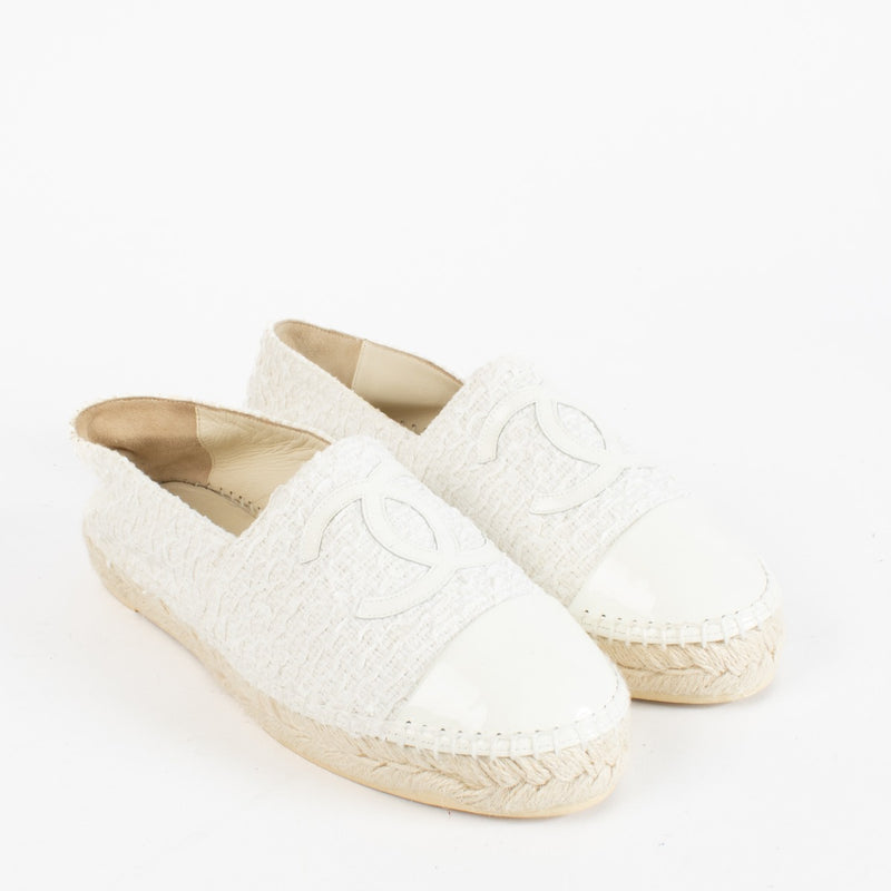 Authentic second-hand Chandel White Espadrilles Flats- Size 39 on labellov.com