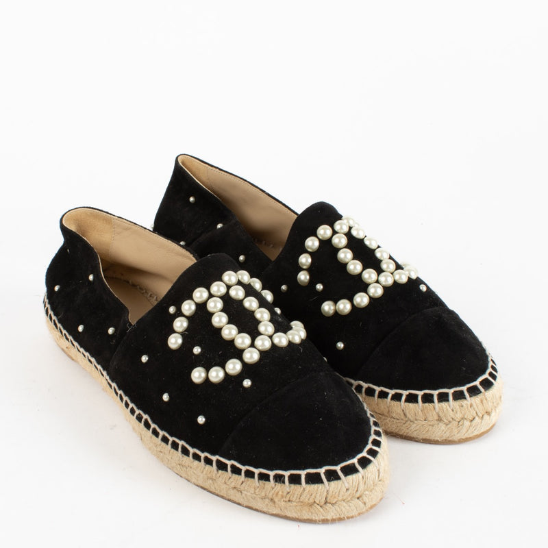 Authentic Preloved Chanel Black Pearl Espadrilles Black White Flats - Size 39 on Labellov.com