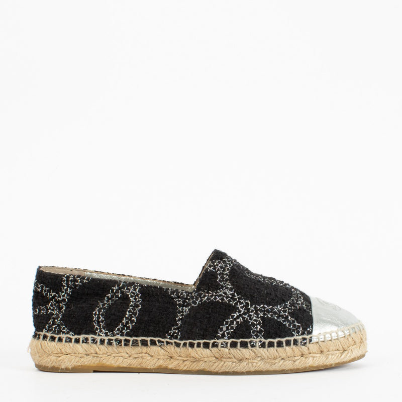 Authentic second-hand Chanel Black CC Silver Espadrilles - Size 39 on labellov.com