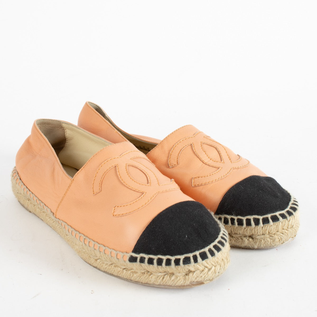 Espadrilles Chanel en cuir rose saumon avec CC - Taille 38
